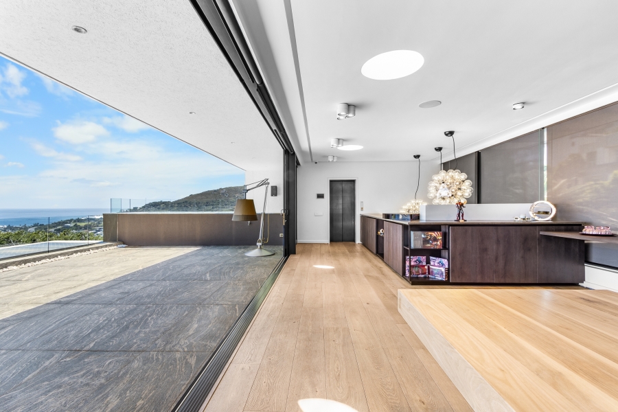 5 Bedroom Property for Sale in Camps Bay Western Cape